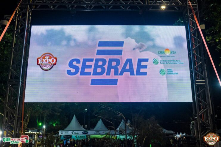 DSC_3843 Mari Fernandez leva o público ao delírio na segunda noite da Expo Teixeira 2025 167