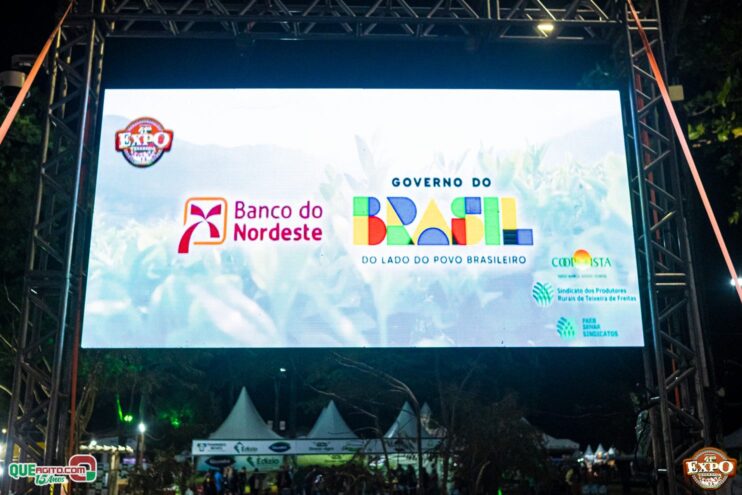 DSC_3848 Mari Fernandez leva o público ao delírio na segunda noite da Expo Teixeira 2025 169