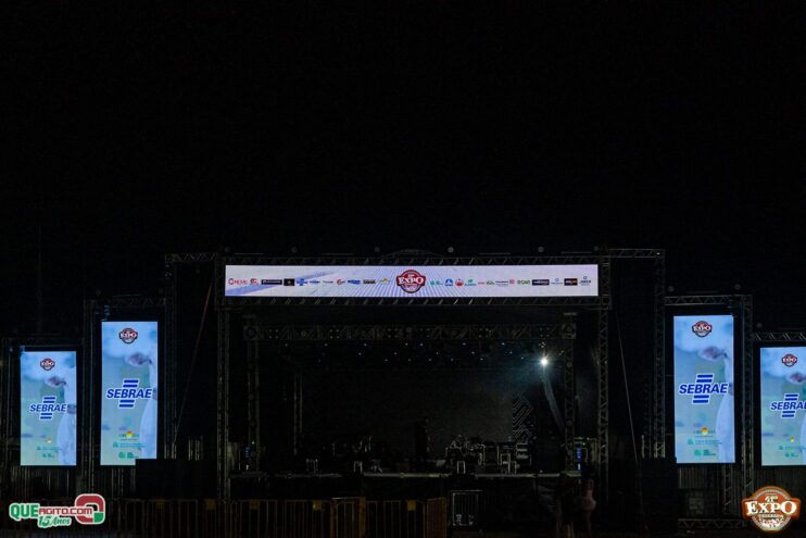 DSC_3871 Mari Fernandez leva o público ao delírio na segunda noite da Expo Teixeira 2025 184