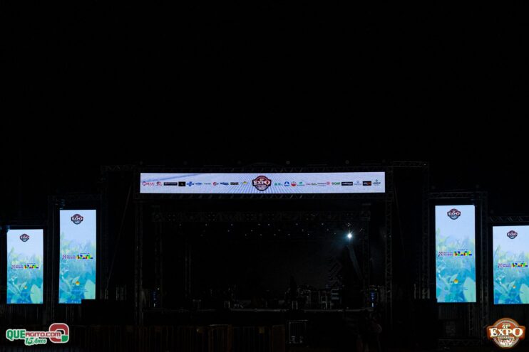 DSC_3875 Mari Fernandez leva o público ao delírio na segunda noite da Expo Teixeira 2025 186