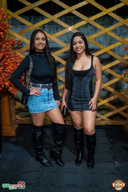 DSC_3882 Mari Fernandez leva o público ao delírio na segunda noite da Expo Teixeira 2025 191