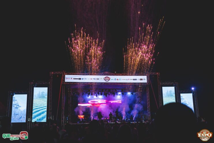 DSC_3913 Mari Fernandez leva o público ao delírio na segunda noite da Expo Teixeira 2025 205