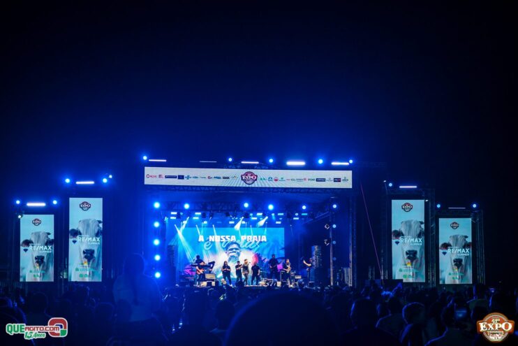DSC_3941 Mari Fernandez leva o público ao delírio na segunda noite da Expo Teixeira 2025 217