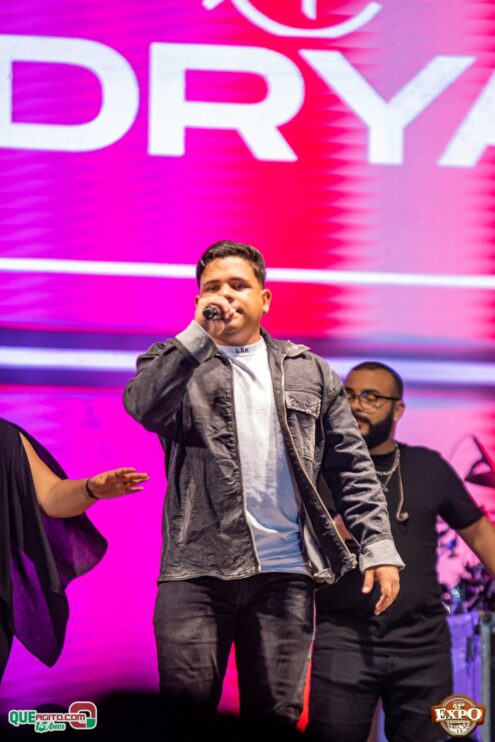 DSC_3986 Mari Fernandez leva o público ao delírio na segunda noite da Expo Teixeira 2025 241