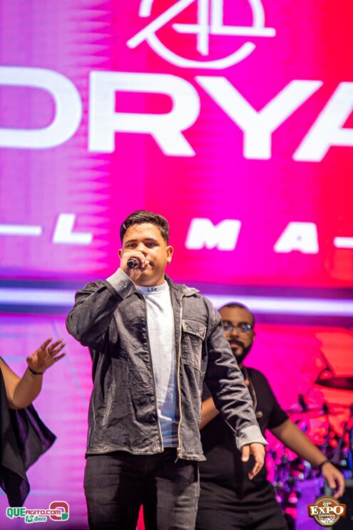 DSC_3987 Mari Fernandez leva o público ao delírio na segunda noite da Expo Teixeira 2025 242