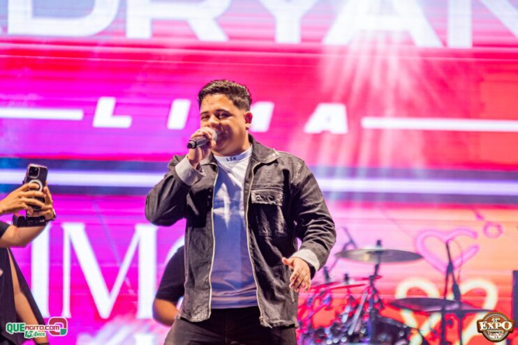 DSC_4000 Mari Fernandez leva o público ao delírio na segunda noite da Expo Teixeira 2025 253