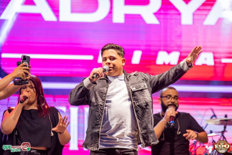 DSC_4009 Mari Fernandez leva o público ao delírio na segunda noite da Expo Teixeira 2025 261