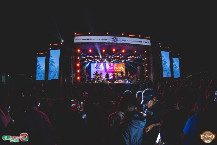 DSC_4014 Mari Fernandez leva o público ao delírio na segunda noite da Expo Teixeira 2025 266