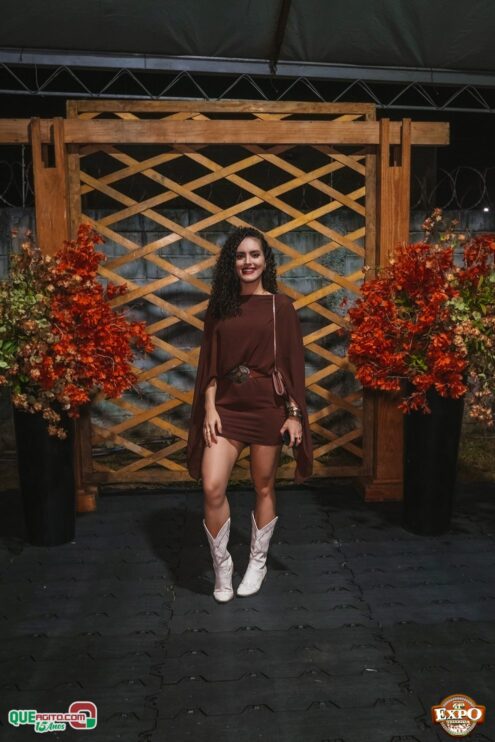 DSC_4031 Mari Fernandez leva o público ao delírio na segunda noite da Expo Teixeira 2025 278