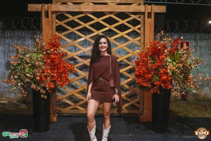 DSC_4032 Mari Fernandez leva o público ao delírio na segunda noite da Expo Teixeira 2025 279