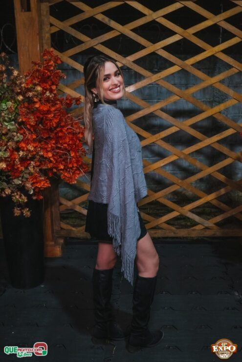 DSC_4043 Mari Fernandez leva o público ao delírio na segunda noite da Expo Teixeira 2025 286