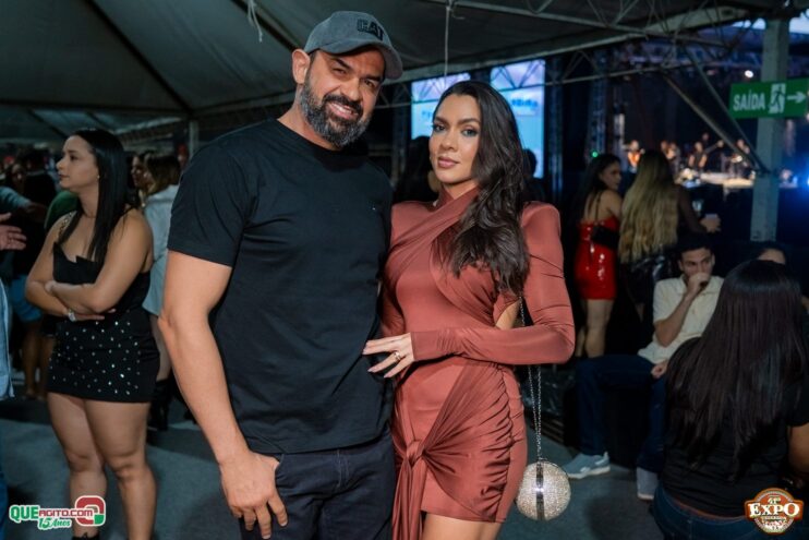 DSC_4140 Mari Fernandez leva o público ao delírio na segunda noite da Expo Teixeira 2025 678