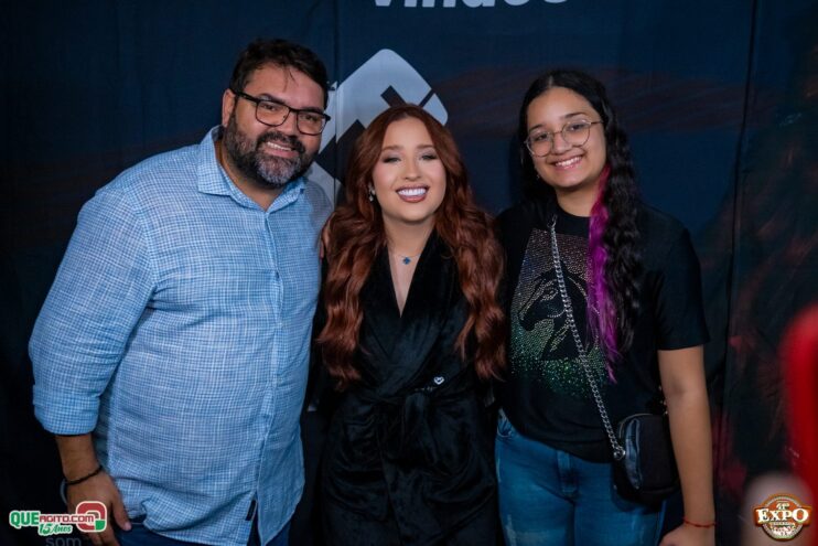 DSC_4172 Mari Fernandez leva o público ao delírio na segunda noite da Expo Teixeira 2025 697