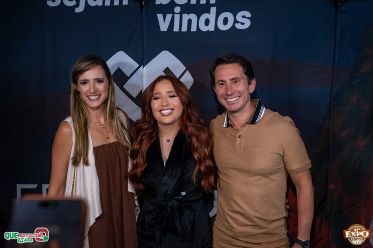 DSC_4184 Mari Fernandez leva o público ao delírio na segunda noite da Expo Teixeira 2025 704