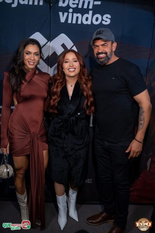 DSC_4190 Mari Fernandez leva o público ao delírio na segunda noite da Expo Teixeira 2025 706