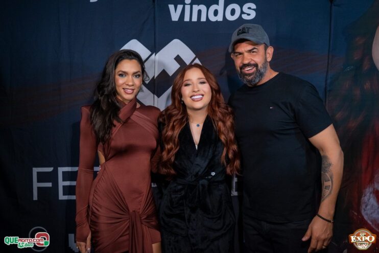 DSC_4192 Mari Fernandez leva o público ao delírio na segunda noite da Expo Teixeira 2025 708