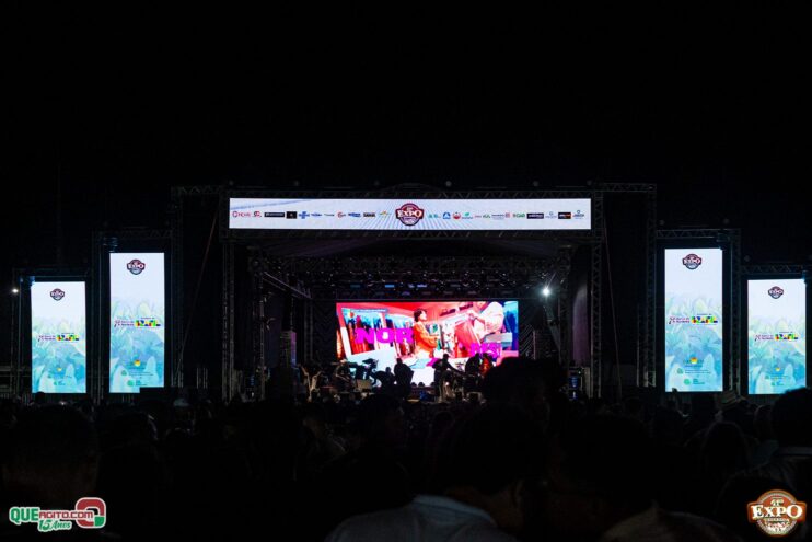 DSC_4213 Mari Fernandez leva o público ao delírio na segunda noite da Expo Teixeira 2025 720