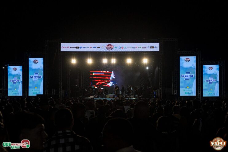 DSC_4240 Mari Fernandez leva o público ao delírio na segunda noite da Expo Teixeira 2025 740