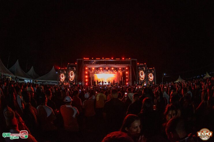 DSC_4261 Mari Fernandez leva o público ao delírio na segunda noite da Expo Teixeira 2025 751