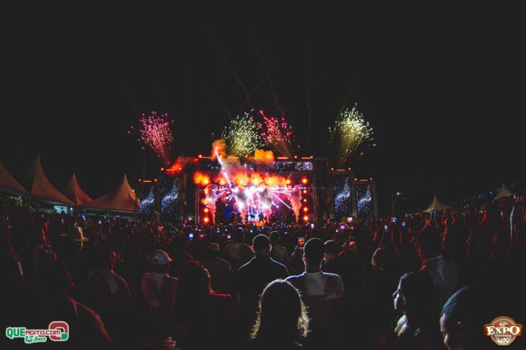 DSC_4268 Mari Fernandez leva o público ao delírio na segunda noite da Expo Teixeira 2025 756
