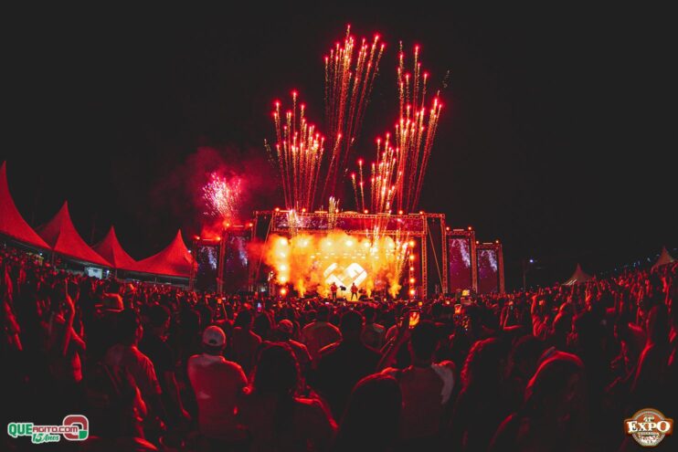 DSC_4282 Mari Fernandez leva o público ao delírio na segunda noite da Expo Teixeira 2025 761