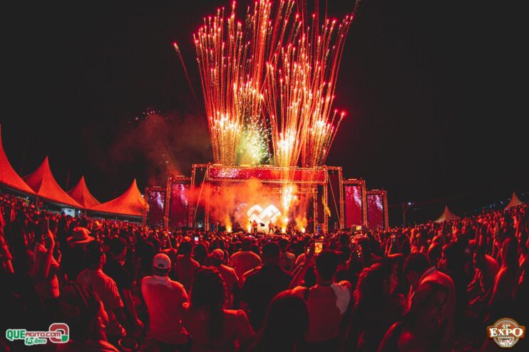 DSC_4284 Mari Fernandez leva o público ao delírio na segunda noite da Expo Teixeira 2025 763