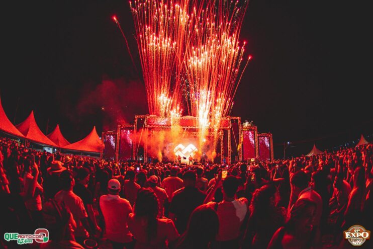 DSC_4285 Mari Fernandez leva o público ao delírio na segunda noite da Expo Teixeira 2025 764