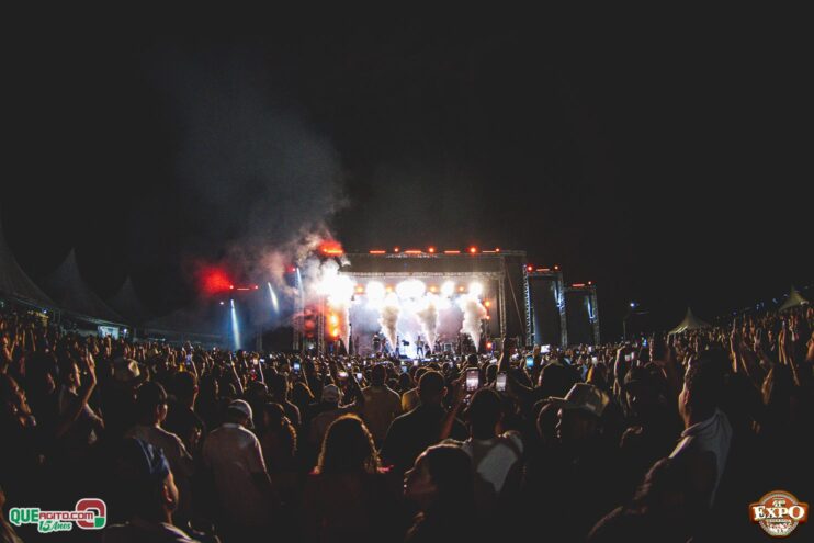 DSC_4298 Mari Fernandez leva o público ao delírio na segunda noite da Expo Teixeira 2025 770