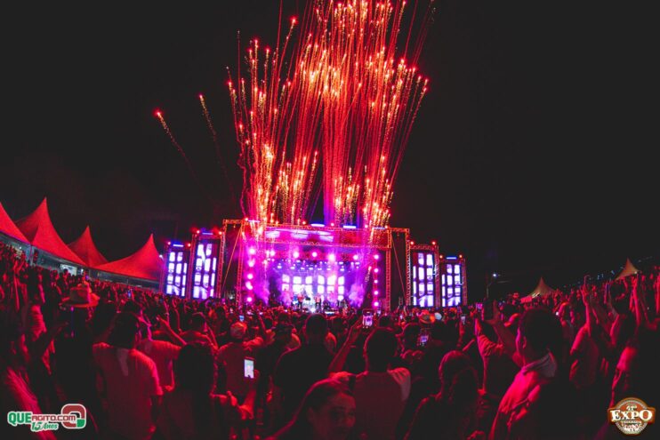 DSC_4308 Mari Fernandez leva o público ao delírio na segunda noite da Expo Teixeira 2025 776