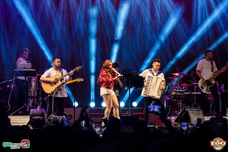 DSC_4321 Mari Fernandez leva o público ao delírio na segunda noite da Expo Teixeira 2025 781