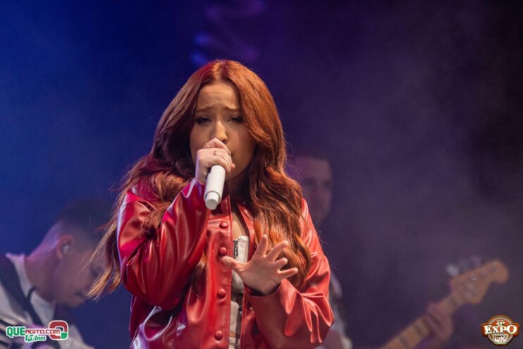 DSC_4362 Mari Fernandez leva o público ao delírio na segunda noite da Expo Teixeira 2025 799