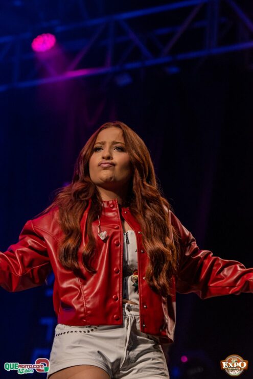 DSC_4380 Mari Fernandez leva o público ao delírio na segunda noite da Expo Teixeira 2025 810