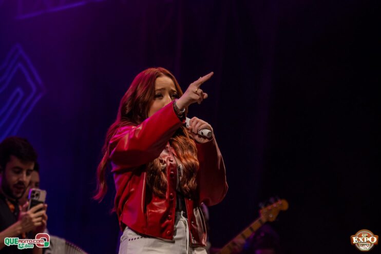 DSC_4388 Mari Fernandez leva o público ao delírio na segunda noite da Expo Teixeira 2025 814