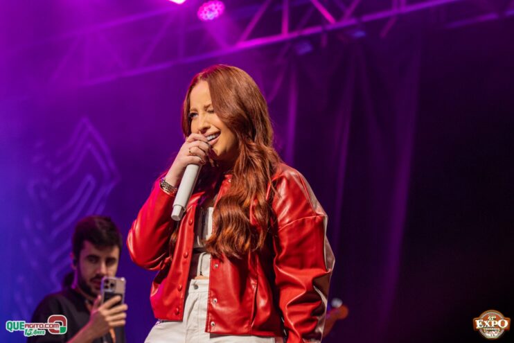 DSC_4394 Mari Fernandez leva o público ao delírio na segunda noite da Expo Teixeira 2025 819