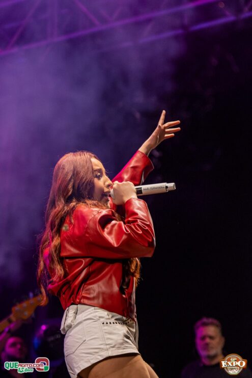 DSC_4396 Mari Fernandez leva o público ao delírio na segunda noite da Expo Teixeira 2025 821
