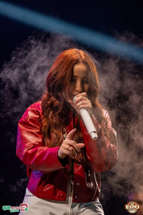 DSC_4421 Mari Fernandez leva o público ao delírio na segunda noite da Expo Teixeira 2025 831