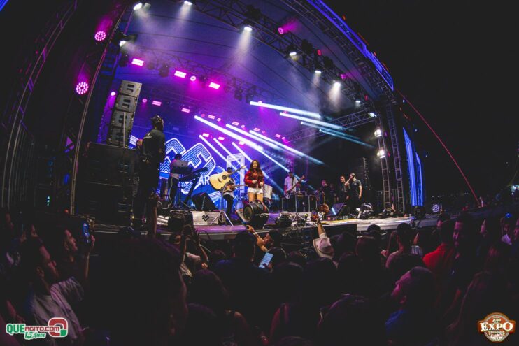 DSC_4423 Mari Fernandez leva o público ao delírio na segunda noite da Expo Teixeira 2025 833