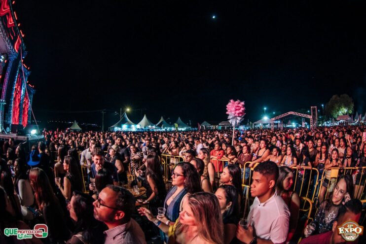 DSC_4442 Mari Fernandez leva o público ao delírio na segunda noite da Expo Teixeira 2025 847