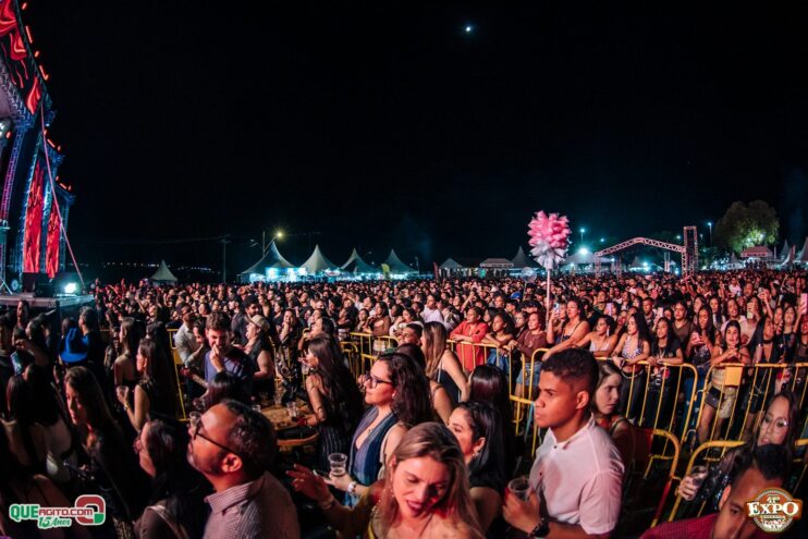DSC_4446 Mari Fernandez leva o público ao delírio na segunda noite da Expo Teixeira 2025 851