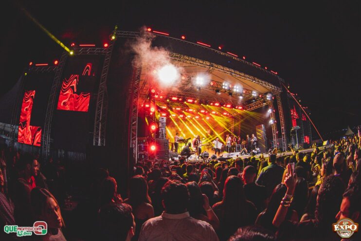 DSC_4454 Mari Fernandez leva o público ao delírio na segunda noite da Expo Teixeira 2025 856
