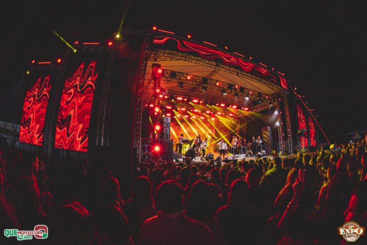 DSC_4456 Mari Fernandez leva o público ao delírio na segunda noite da Expo Teixeira 2025 858