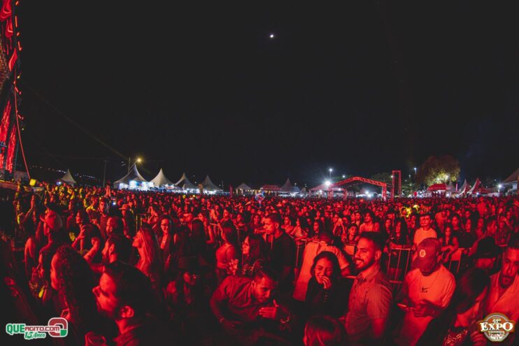 DSC_4460 Mari Fernandez leva o público ao delírio na segunda noite da Expo Teixeira 2025 860