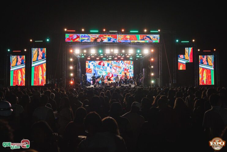 DSC_4489 Mari Fernandez leva o público ao delírio na segunda noite da Expo Teixeira 2025 882