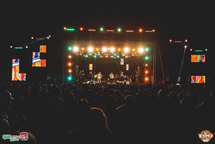 DSC_4491 Mari Fernandez leva o público ao delírio na segunda noite da Expo Teixeira 2025 883