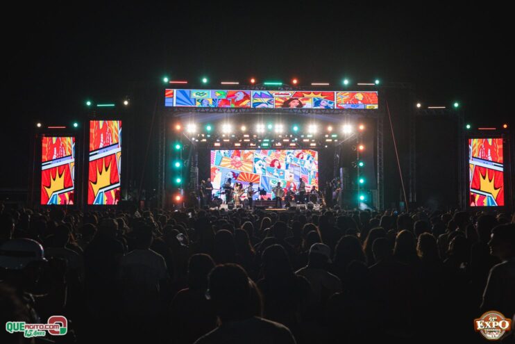 DSC_4493 Mari Fernandez leva o público ao delírio na segunda noite da Expo Teixeira 2025 885