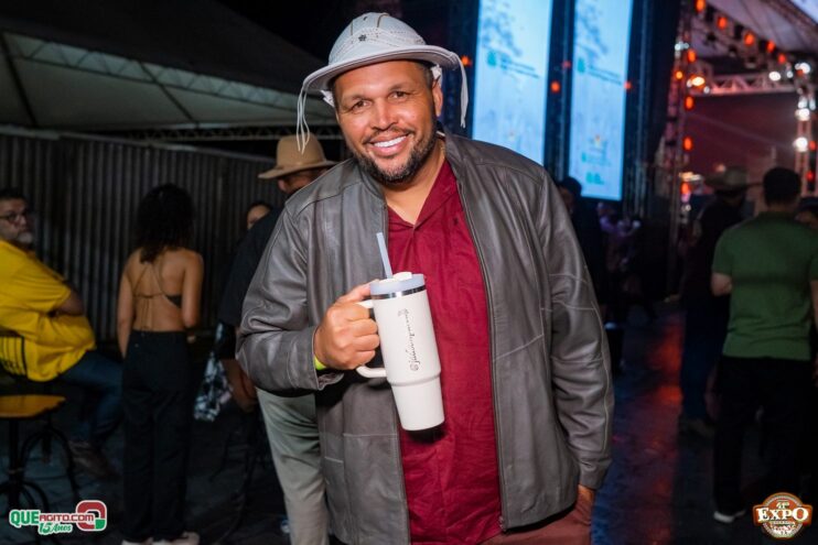 DSC_4541 Mari Fernandez leva o público ao delírio na segunda noite da Expo Teixeira 2025 922