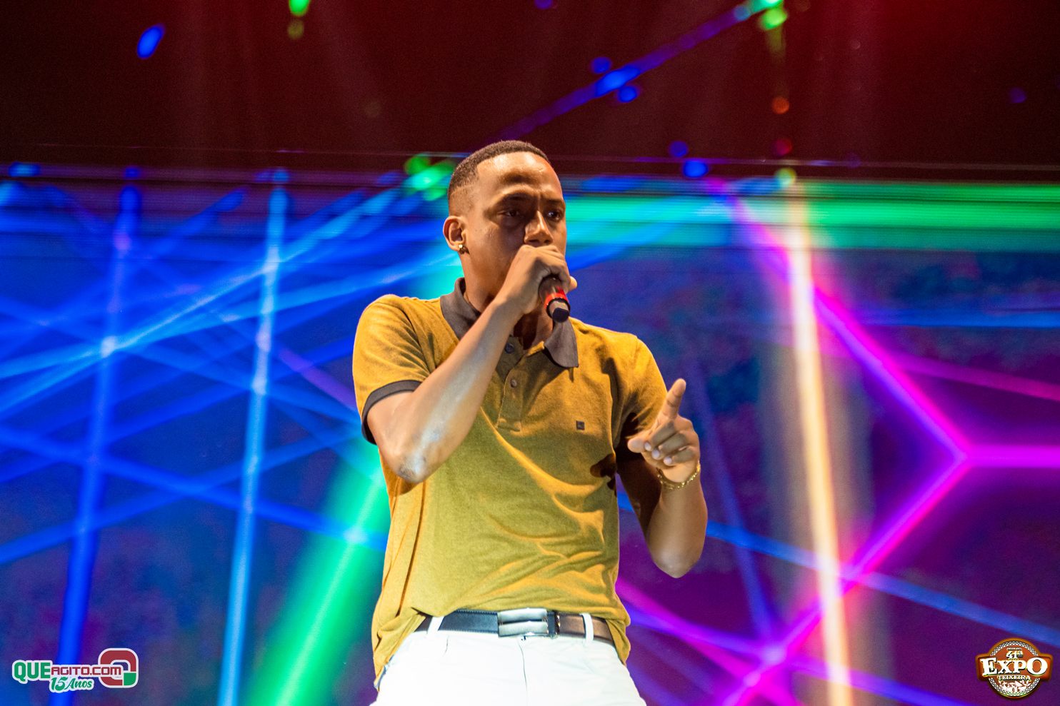 Mari Fernandez leva o público ao delírio na segunda noite da Expo Teixeira 2025 37