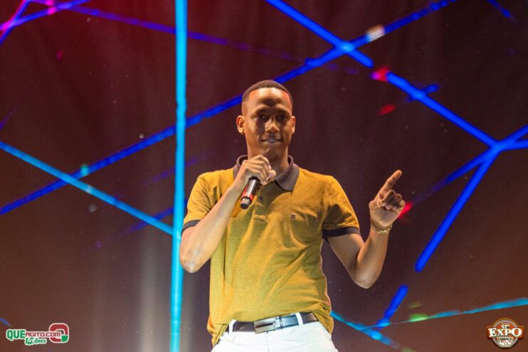 DSC_4608 Mari Fernandez leva o público ao delírio na segunda noite da Expo Teixeira 2025 942