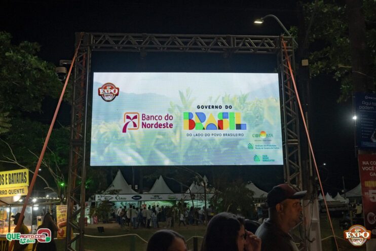 Danilo e Davi, Sinho Ferrary e Kaelzinho Ferraz agitam a terceira noite da Expo Teixeira 2025 30