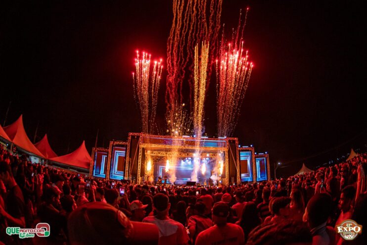 Danilo e Davi, Sinho Ferrary e Kaelzinho Ferraz agitam a terceira noite da Expo Teixeira 2025 181